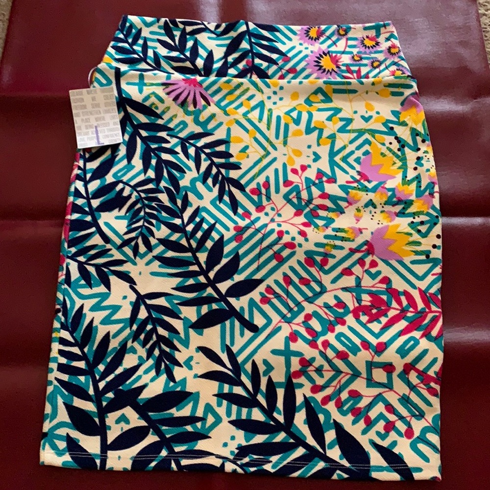 Lularoe Cassie L